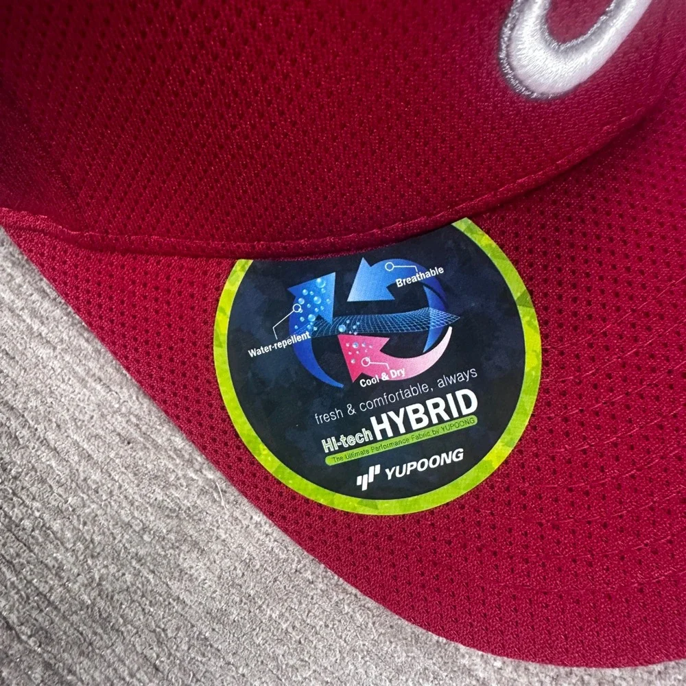 Alabama Crimson Tide Top of the World‎ Reflex Logo Flex Hat Mens Crimson M/L